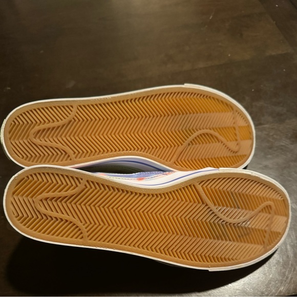 Tye Dye Nike Slip On Court Legacy Shoes - Picture 5 of 6